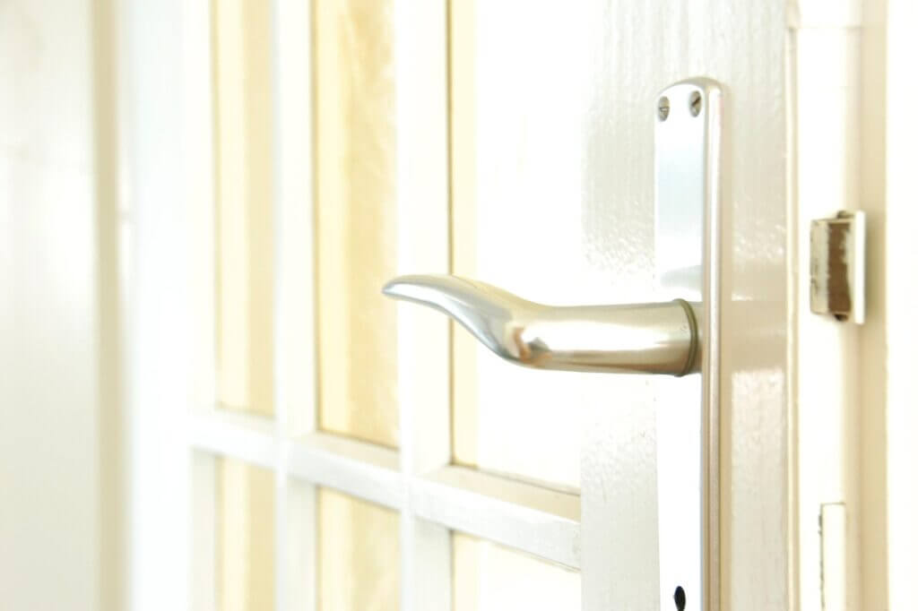 Tipos de cerraduras: ¿cuál es la más segura para tu puerta?